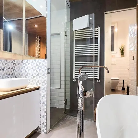 Bpr Woodnest With A/c Budapest
