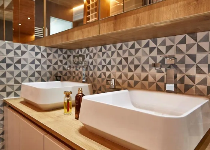 Bpr Woodnest With A/c Apartament