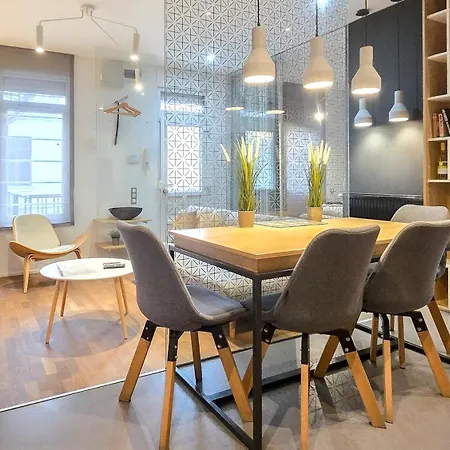 Woodnest With Ac Apartamento *