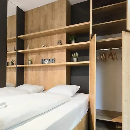 Woodnest With Ac